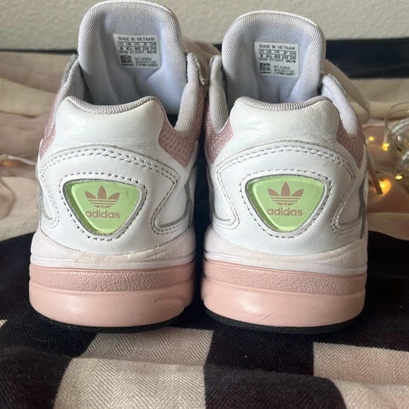 Adidas Falcon Sneakers - Picture 3 of 10